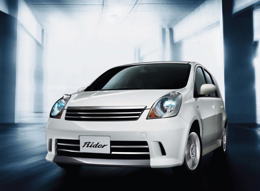  Nissan Note Autech Rider 2005 года  (фото 2 из 2)